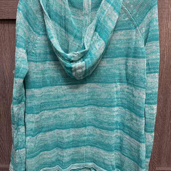 Like New Tommy bahama Turquoise Ombré Sweater Hoodie - Picture 3 of 3